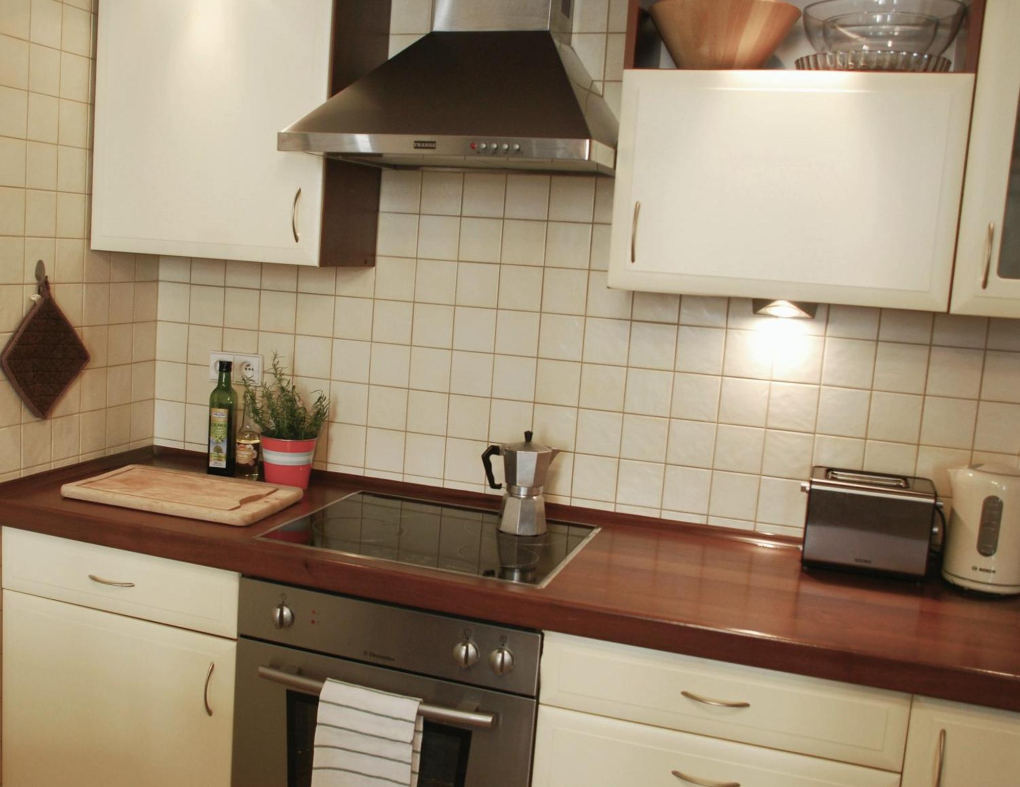 One-Bedroom Standard Apartment
